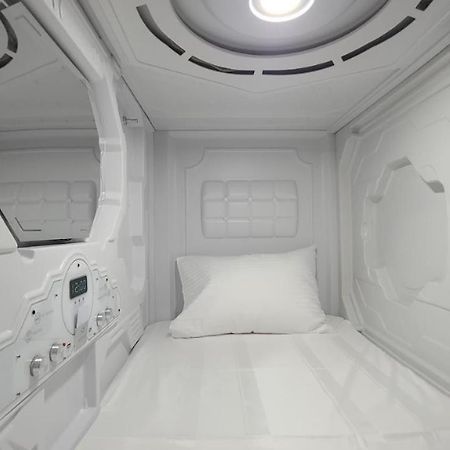 Hostel Aria Capsule 키시나우 외부 사진