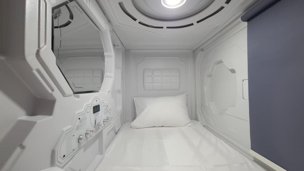 Hostel Aria Capsule 키시나우 외부 사진