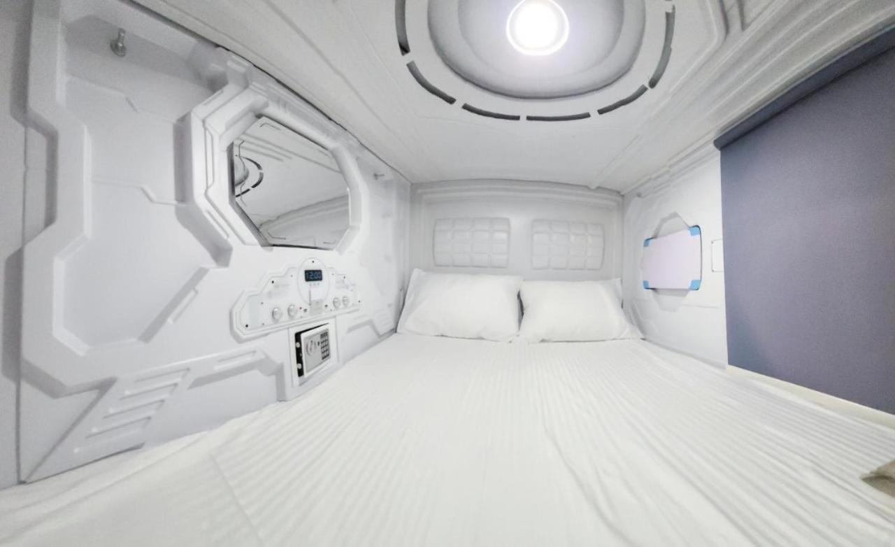 Hostel Aria Capsule 키시나우 외부 사진